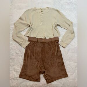 SKIMS 2 Pieces! Waffle Knit Cropped Henley Top & Velour Bike Shorts Womens 4X